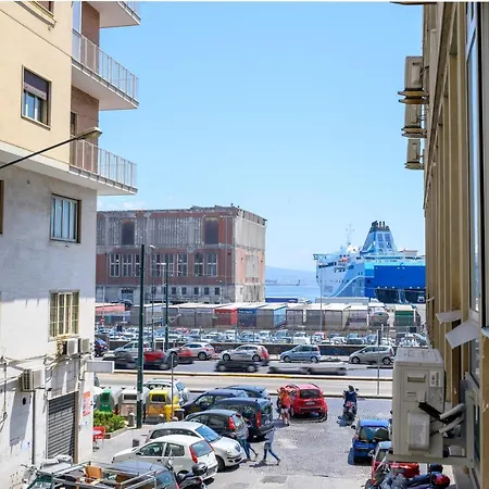 Naples & Love Rooms Guest house